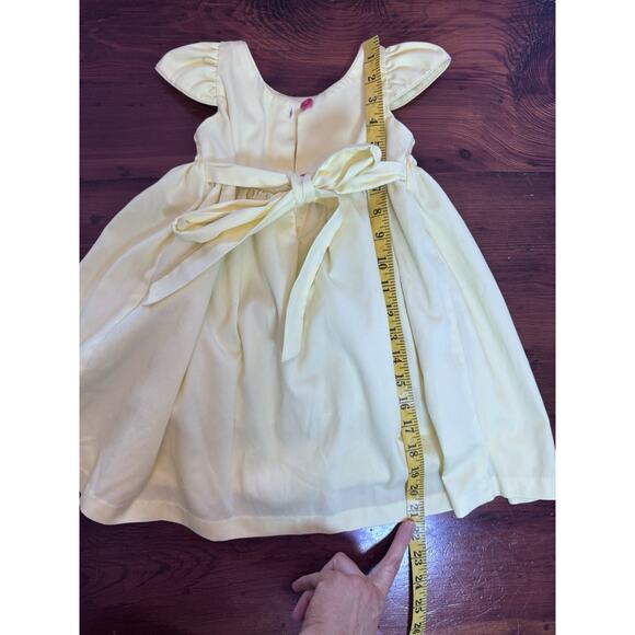 Smocked Yellow Short Sleeve Dress With Tie Little Girls Size 2 Lined - Picture 6 of 11